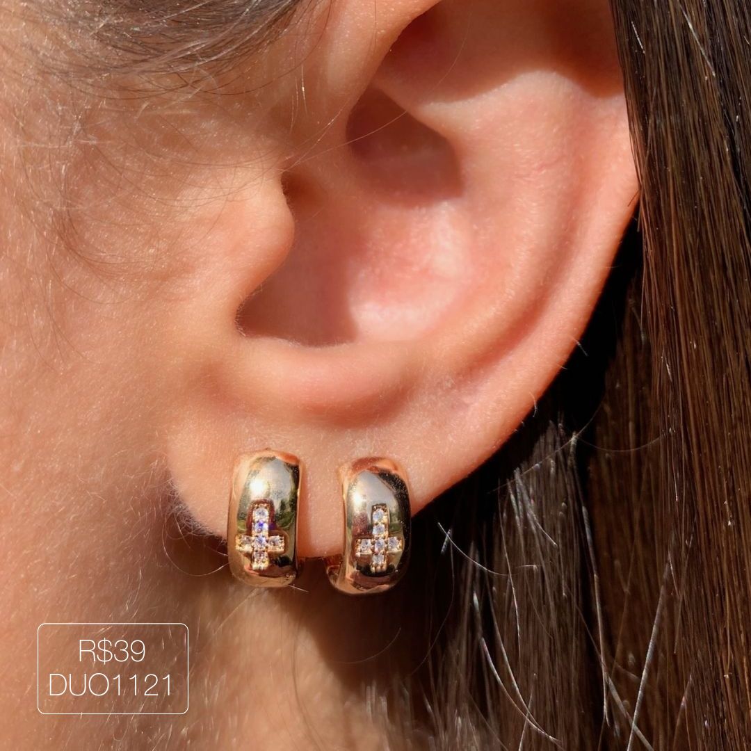 Duo Argolinha de Cruz de São Pedro Cristal Dourada